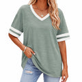 Camiseta de mujer talla S de tejido verde salvia con cuello de pico estilo casual